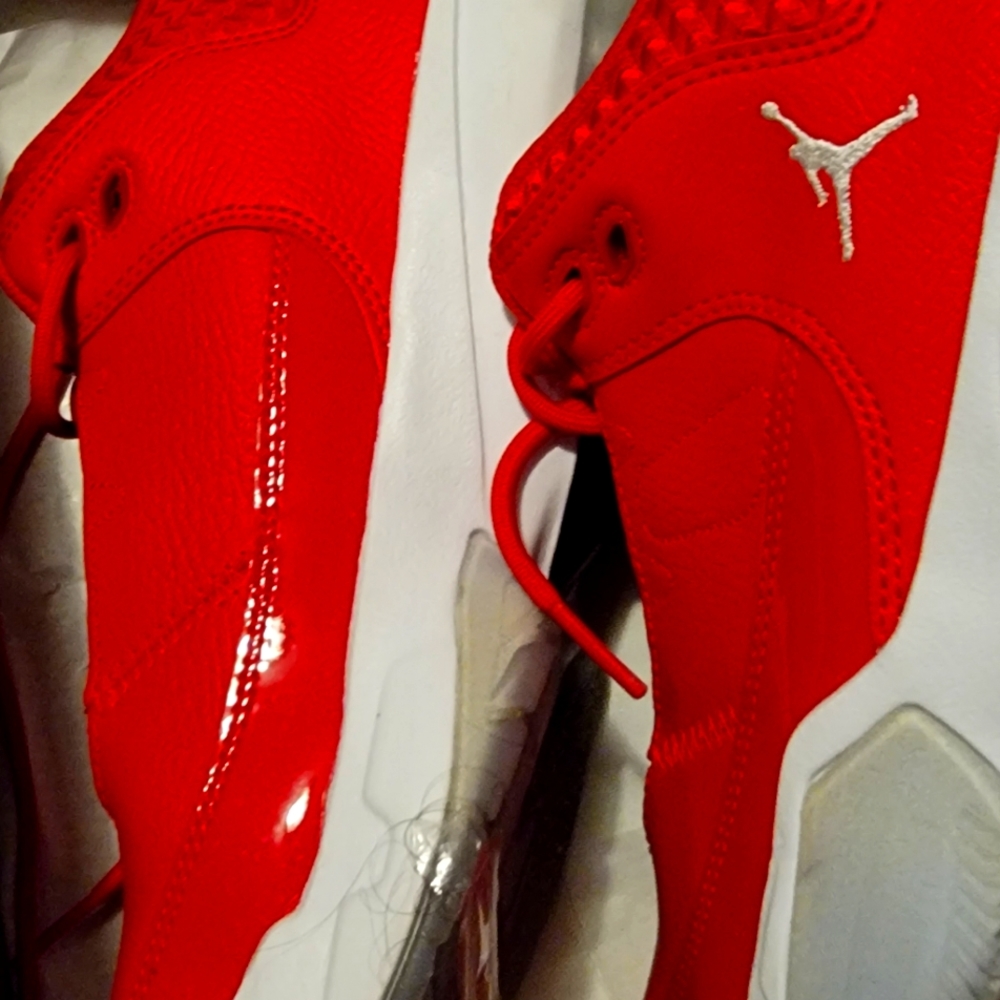 Red Jordan's size 7Y